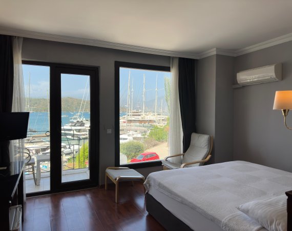 Standart Deniz Manzaralı Oda